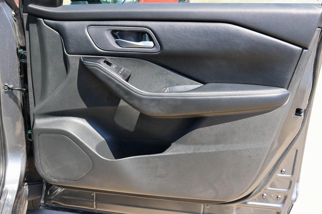 used 2025 Nissan Rogue car, priced at $26,888