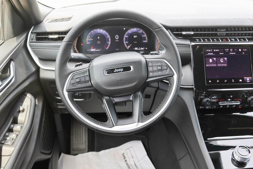 new 2025 Jeep Grand Cherokee L car, priced at $44,682