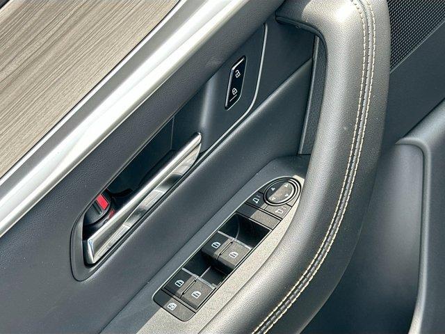 new 2025 Mazda CX-90 car, priced at $47,790