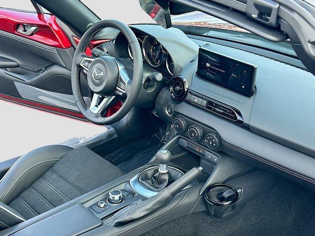 new 2025 Mazda MX-5 Miata car, priced at $38,686