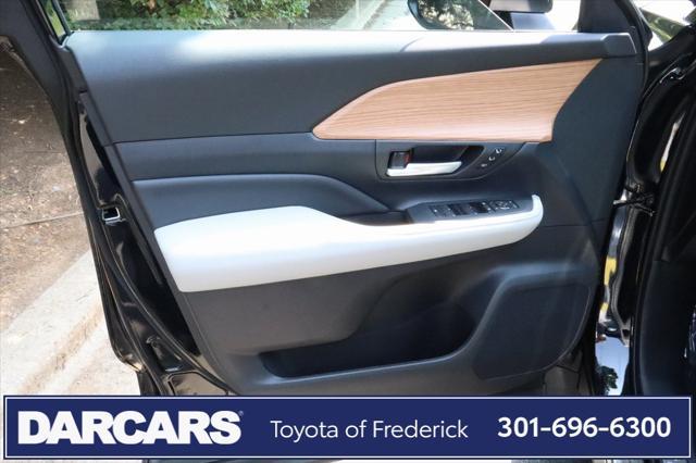 used 2025 Toyota Grand Highlander car, priced at $52,691