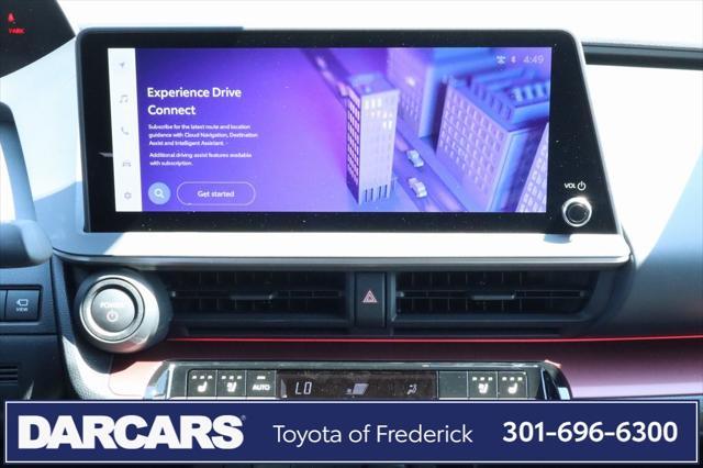 new 2025 Toyota Prius Plug-In Hybrid car, priced at $44,034
