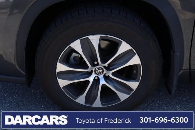 used 2022 Toyota Highlander car, priced at $35,940