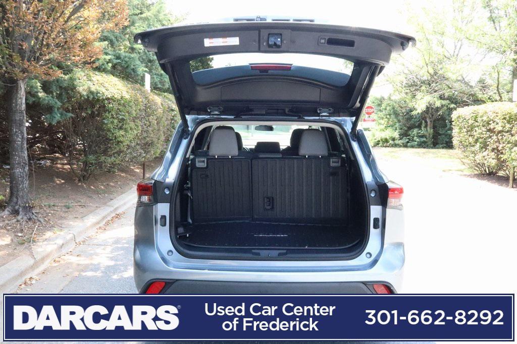 used 2020 Toyota Highlander car, priced at $26,940