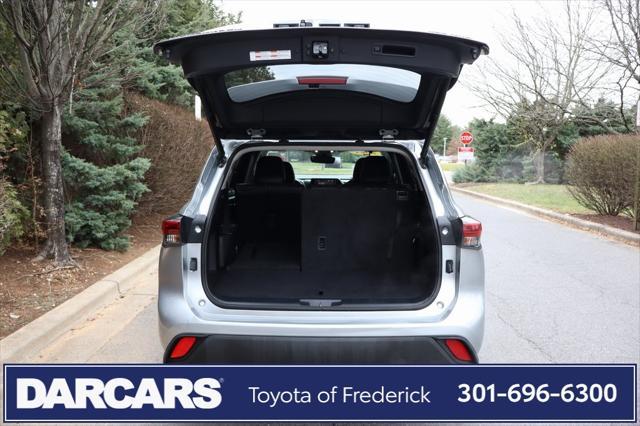 used 2021 Toyota Highlander car, priced at $30,591