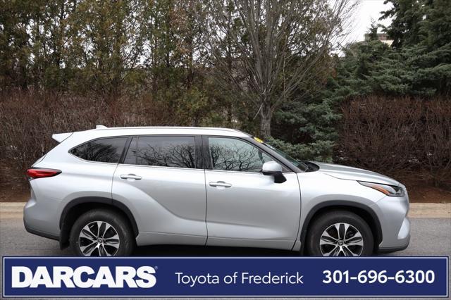 used 2021 Toyota Highlander car, priced at $30,591