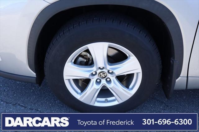 used 2021 Toyota Highlander car, priced at $29,240