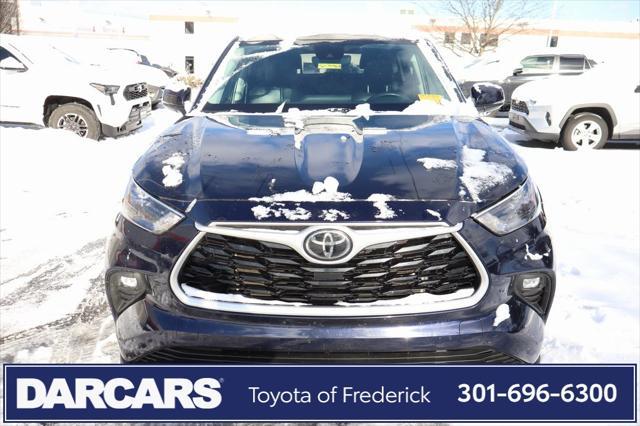 used 2022 Toyota Highlander car, priced at $32,691