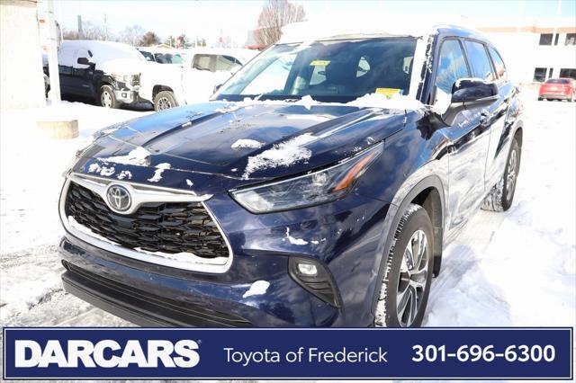 used 2022 Toyota Highlander car, priced at $32,691