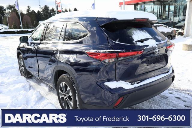 used 2022 Toyota Highlander car, priced at $32,691