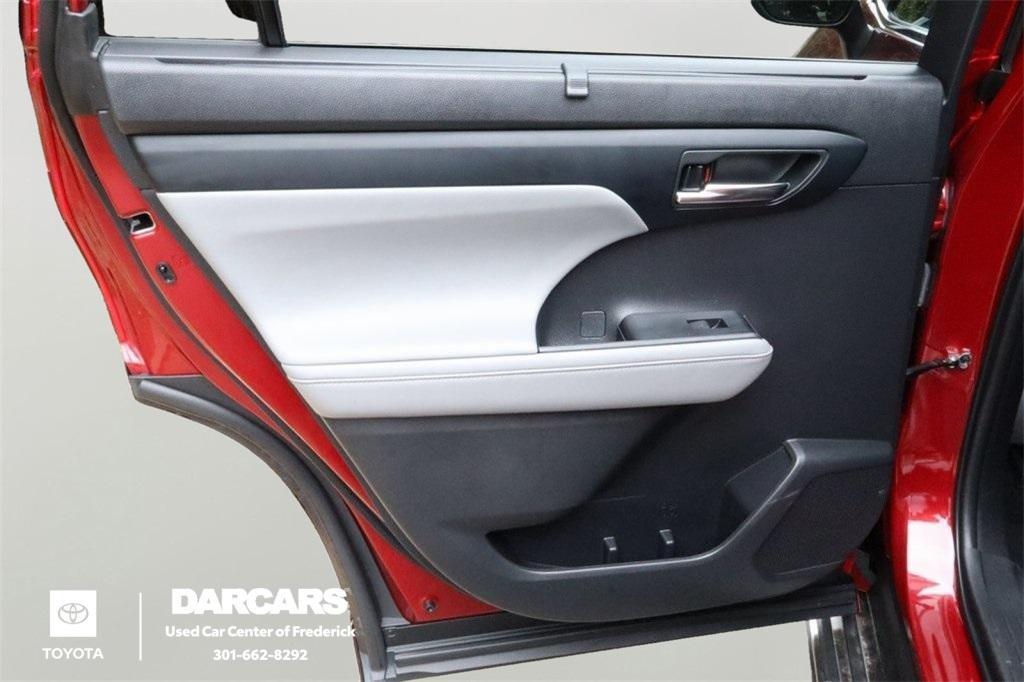 used 2022 Toyota Highlander car, priced at $25,540