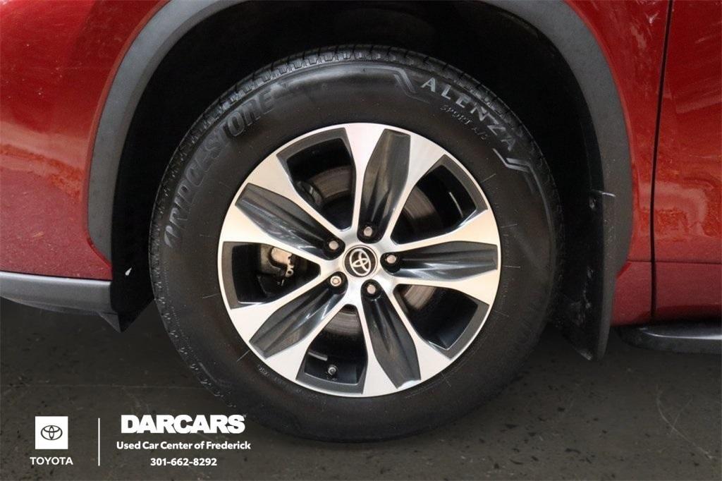 used 2022 Toyota Highlander car, priced at $25,540