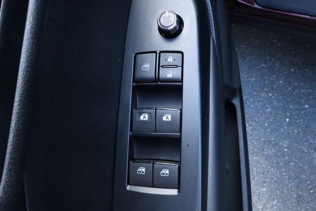 used 2018 Toyota Highlander car, priced at $24,291