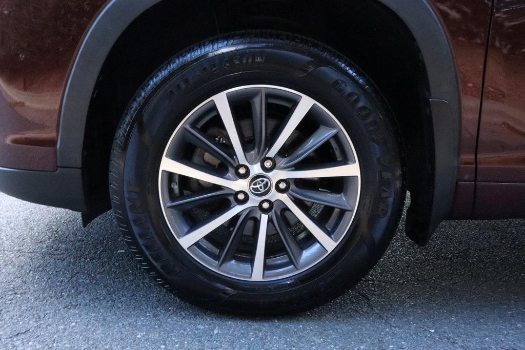 used 2018 Toyota Highlander car, priced at $24,291