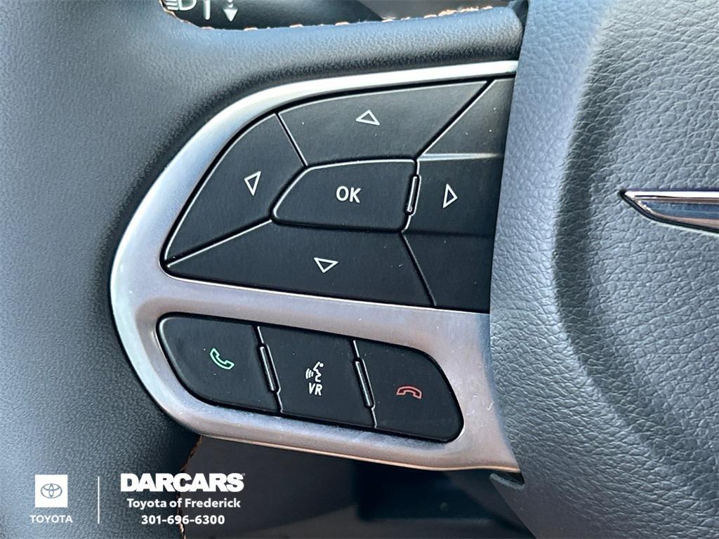 used 2022 Chrysler Pacifica car, priced at $36,991