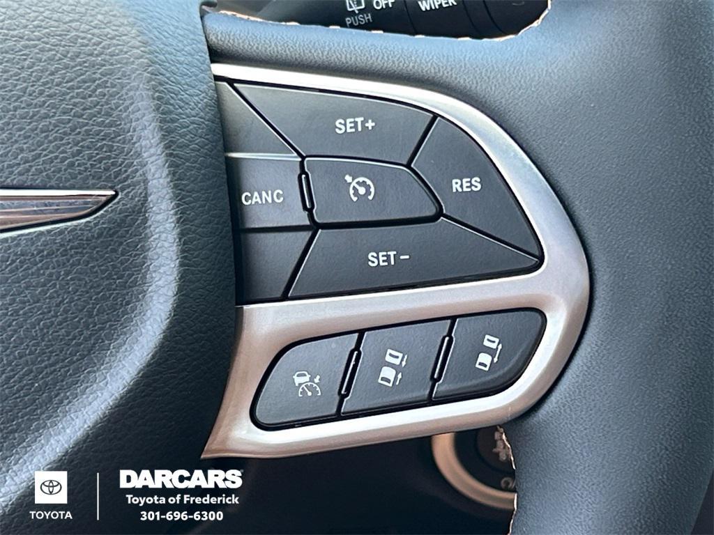 used 2022 Chrysler Pacifica car, priced at $36,991