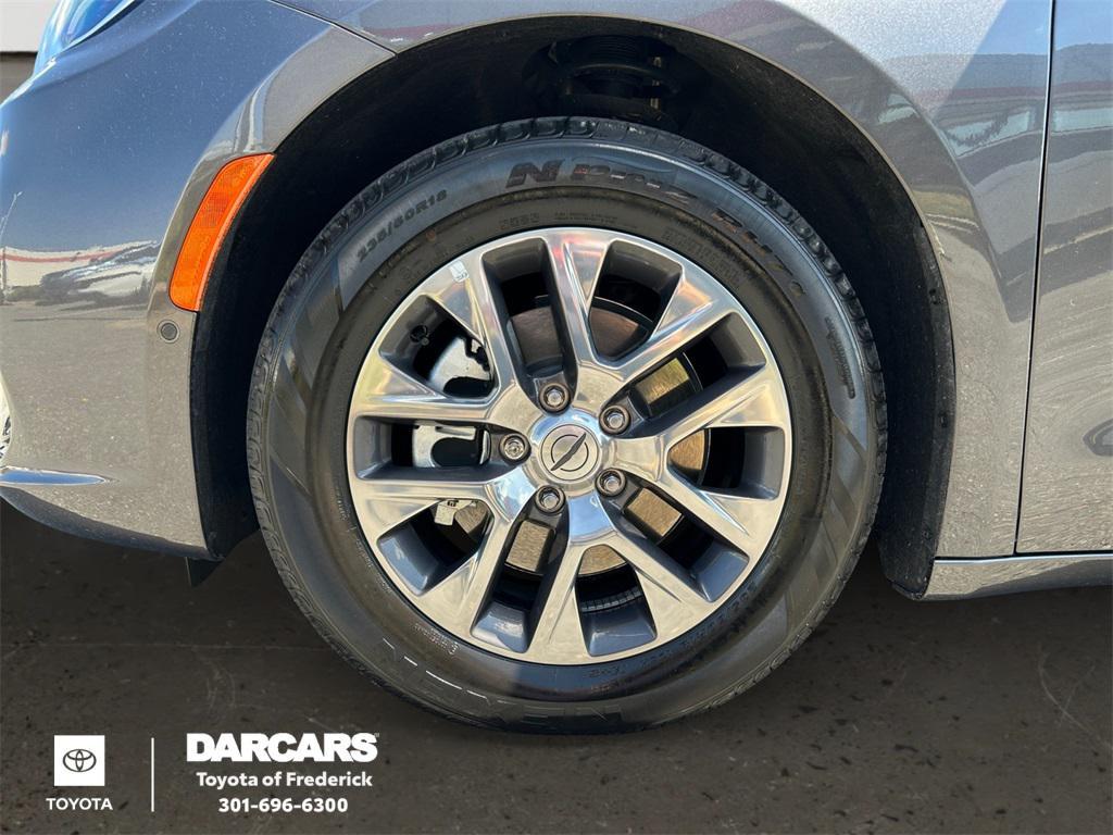used 2022 Chrysler Pacifica car, priced at $36,991