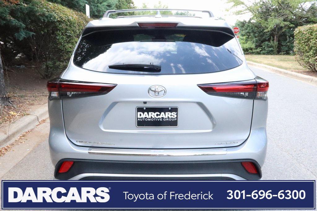 used 2024 Toyota Highlander car, priced at $43,791