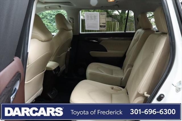 used 2020 Toyota Highlander car, priced at $35,991