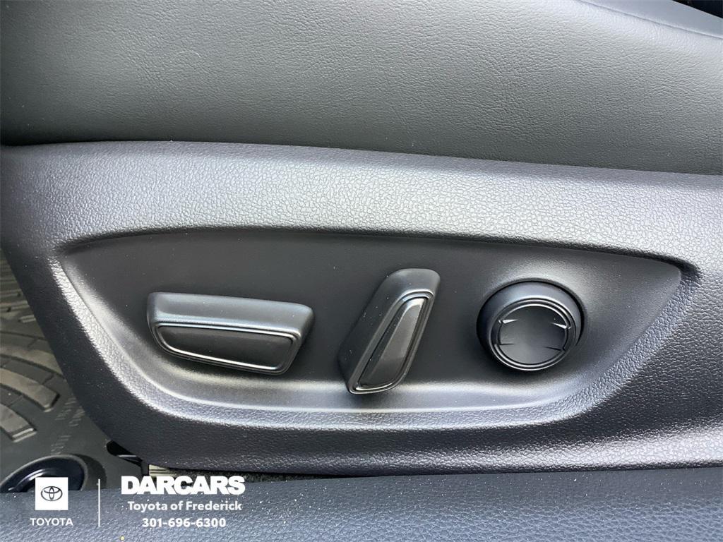 new 2026 Toyota Prius Plug-In Hybrid car, priced at $39,773