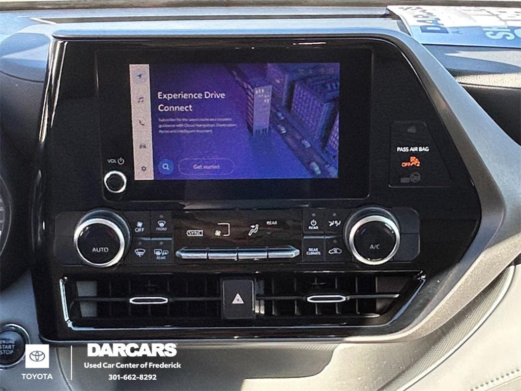 used 2023 Toyota Highlander car, priced at $31,640