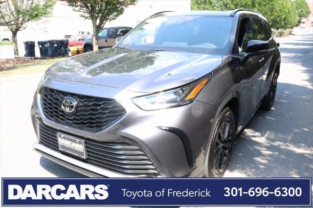 used 2024 Toyota Highlander car, priced at $44,991
