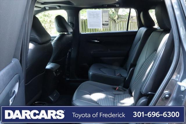 used 2024 Toyota Highlander car, priced at $44,991