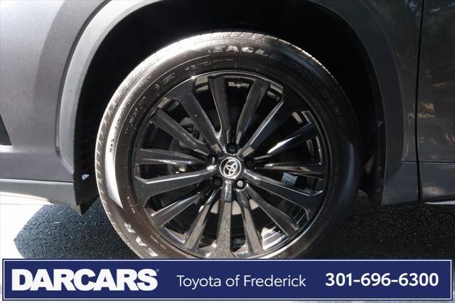 used 2024 Toyota Highlander car, priced at $44,991