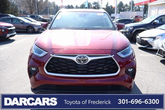 used 2021 Toyota Highlander car, priced at $31,791