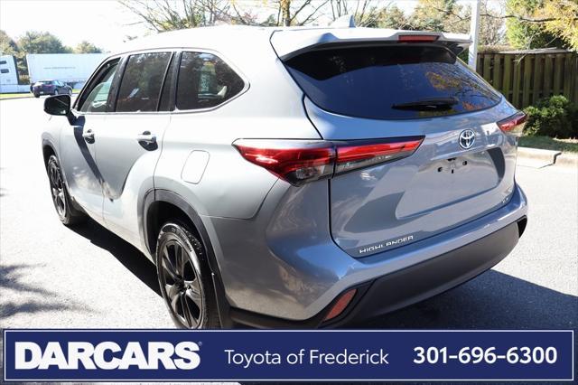 used 2022 Toyota Highlander Hybrid car, priced at $37,791