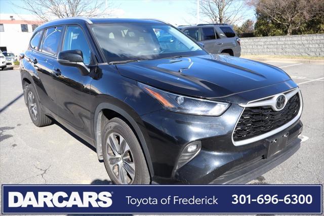 used 2023 Toyota Highlander car, priced at $38,491