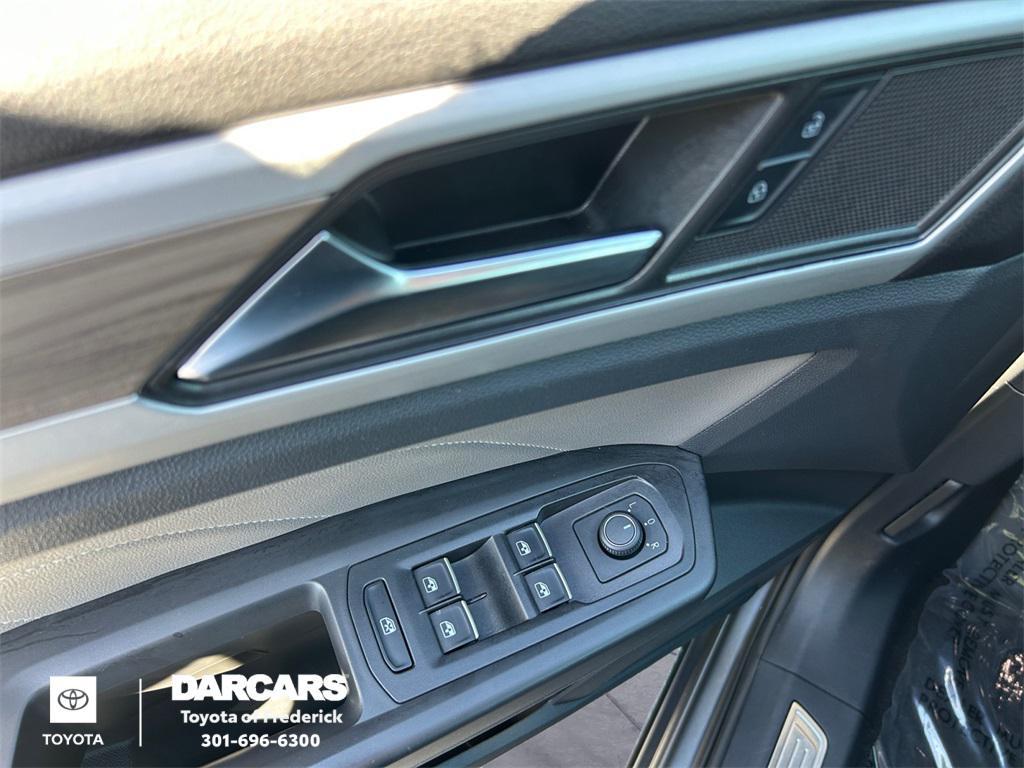 used 2022 Volkswagen Atlas car, priced at $26,991