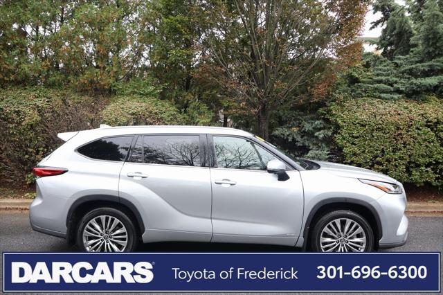 used 2023 Toyota Highlander Hybrid car, priced at $47,991