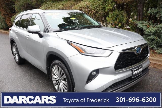 used 2023 Toyota Highlander Hybrid car, priced at $47,991