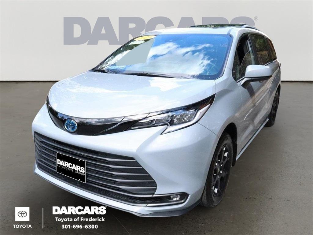 used 2025 Toyota Sienna car, priced at $49,791