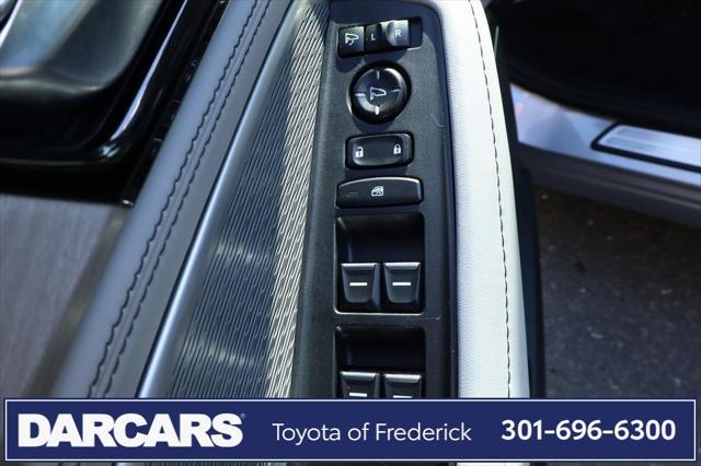 used 2022 Acura MDX car, priced at $42,991
