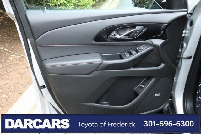 used 2022 Chevrolet Traverse car, priced at $28,691