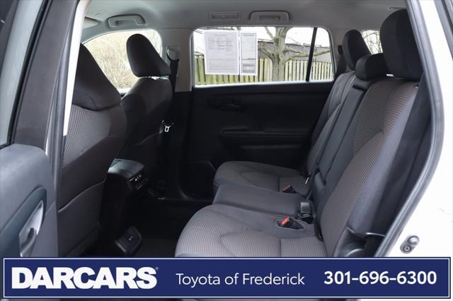 used 2023 Toyota Highlander car, priced at $32,440