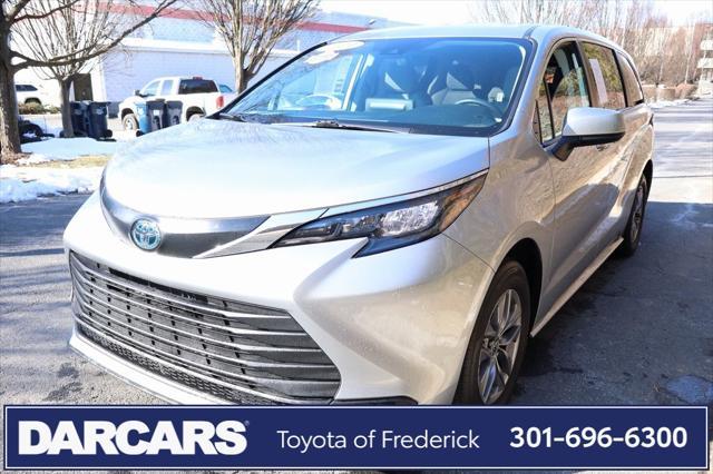 used 2024 Toyota Sienna car, priced at $38,991