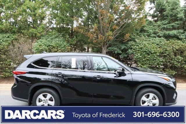used 2021 Toyota Highlander car, priced at $31,391