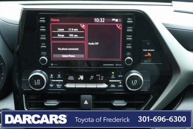 used 2021 Toyota Highlander car, priced at $31,391