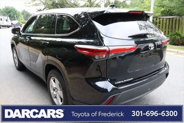 used 2021 Toyota Highlander car, priced at $31,391