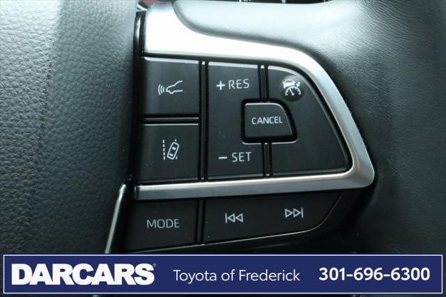 used 2021 Toyota Highlander car, priced at $31,391