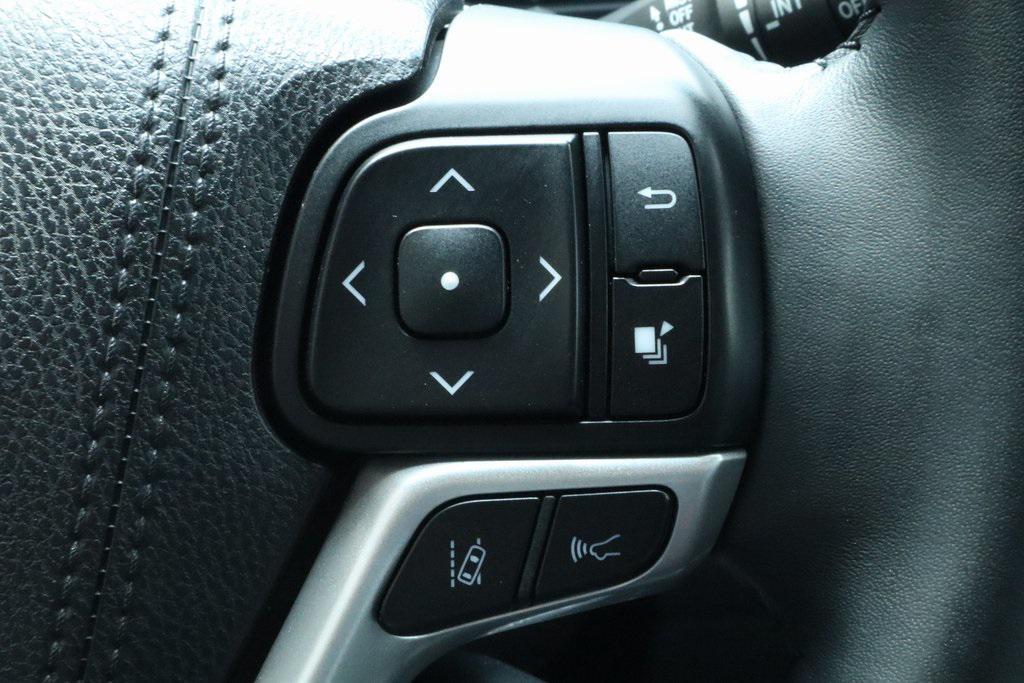 used 2018 Toyota Highlander car, priced at $22,991