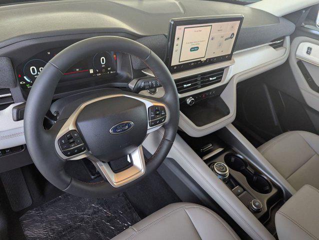 new 2025 Ford Explorer car, priced at $40,921