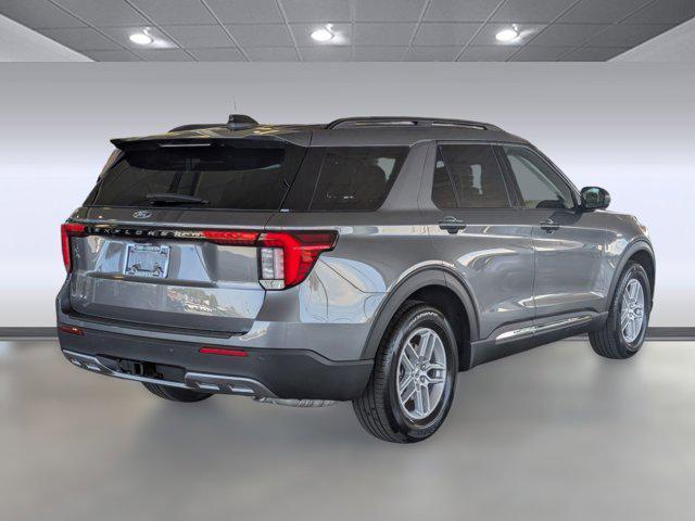 new 2025 Ford Explorer car, priced at $40,921