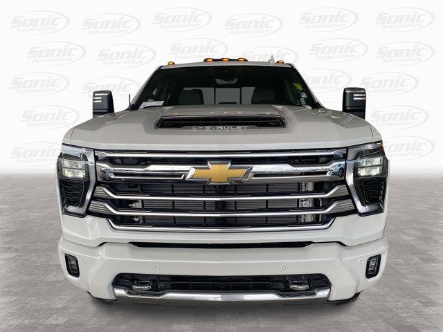 used 2025 Chevrolet Silverado 3500 car, priced at $83,998