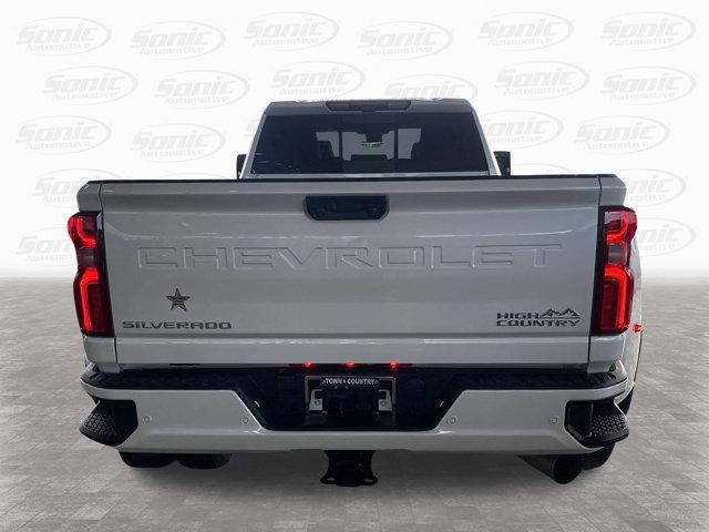 used 2025 Chevrolet Silverado 3500 car, priced at $83,998