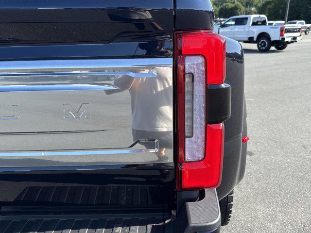new 2025 Ford F-450 car, priced at $108,255