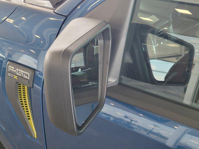new 2025 Ford F-150 car, priced at $41,611
